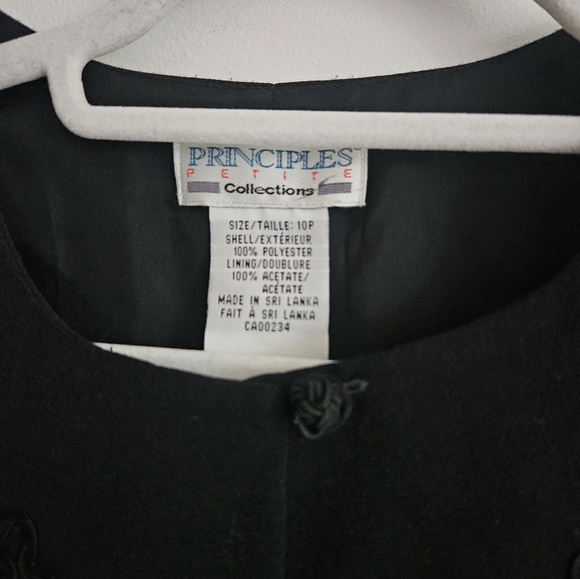 Vintage Black Embroidered Blazer - Picture 2 of 7